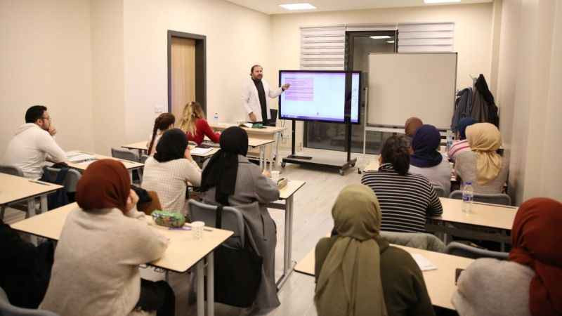 Gençler kariyer planlarını Genç Akademi’yle inşa ediyor