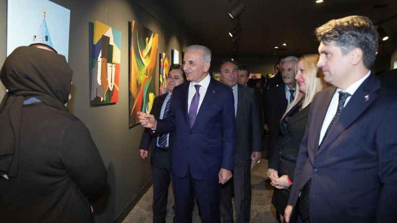 Ümraniye cezaevindeki hükümlülerin eserleri sergilendi