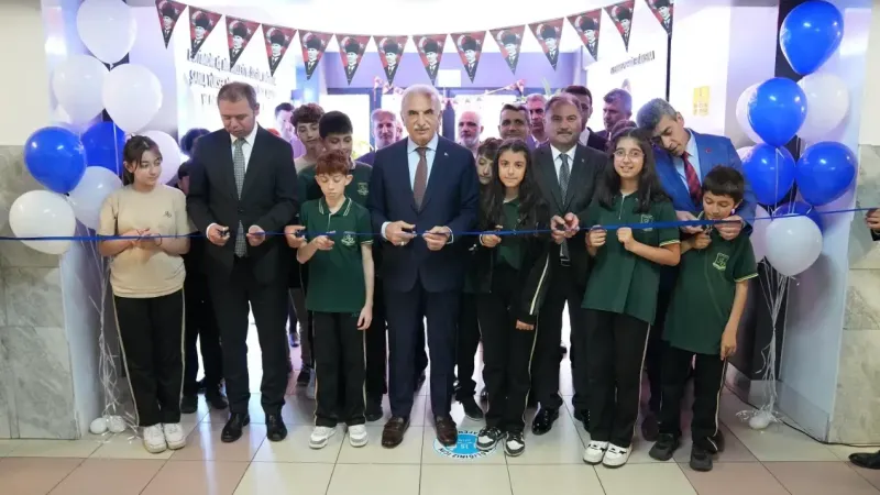 Başkan Yıldırım Ümraniye’de 11 kütüphanenin açılışını yaptı