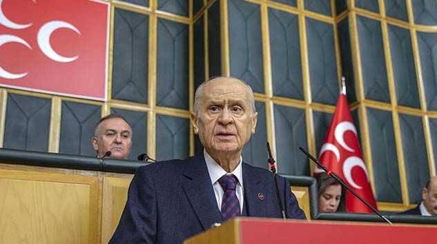 Bahçeli: Darbeyi aklından geçiren varsa bu şerefsiz teşebbüsünde muvaffak olamayacak