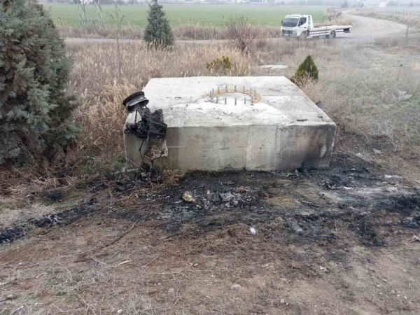 Takla atan otomobilde sıkışan Ramazan Özdemir hayatını kaybetti Takla atan otomobilde sıkışan Ramazan Özdemir hayatını kaybetti