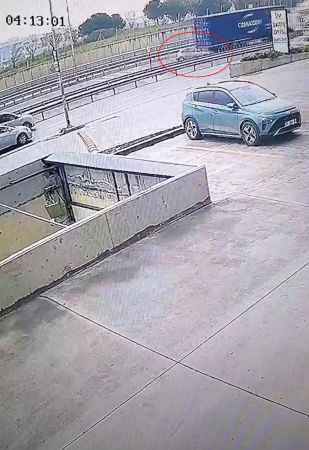 Beylikdüzü’nde feci kazada Ediz Çelik ve Mehmet Can Gezer hayatını kaybetti