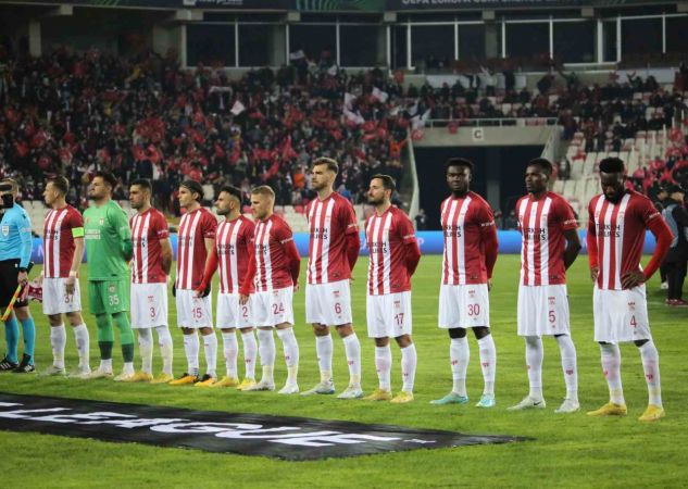 Sivasspor evinde Fiorentina'dan fark yedi.