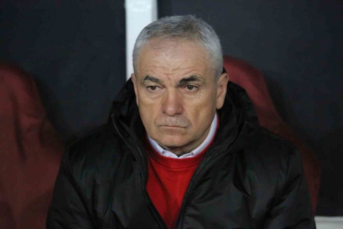 Sivasspor evinde Fiorentina'dan fark yedi.