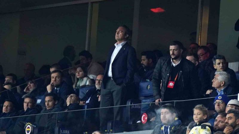 Fenerbahçeli taraftarlardan ’Ali Koç istifa’ çağrısı