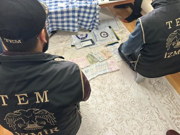 Gazi Turgut Aslan operasyonuyla FETÖ’nün gizli kuryeleri deşifre oldu