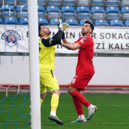Kasımpaşa ve Ümraniyespor puanları paylaştı Kasımpaşa ve Ümraniyespor puanları paylaştı