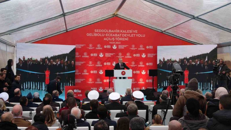 Zor zamanlarda Çanakkale kahramanlarını örnek aldık