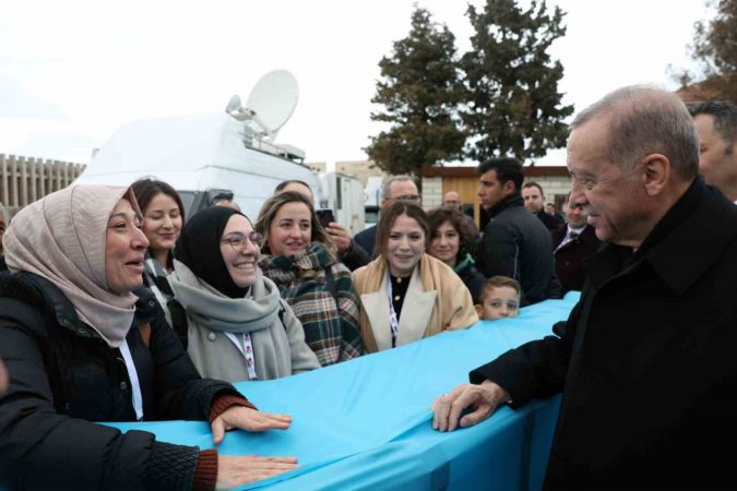 Zor zamanlarda Çanakkale kahramanlarını örnek aldık