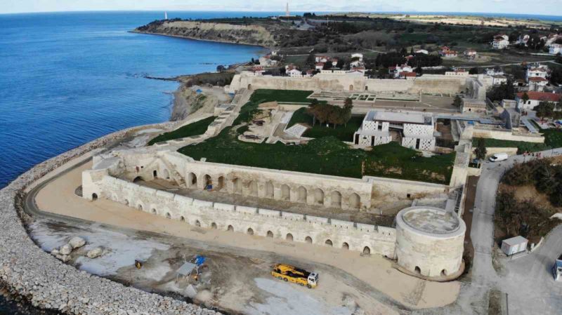 Zor zamanlarda Çanakkale kahramanlarını örnek aldık