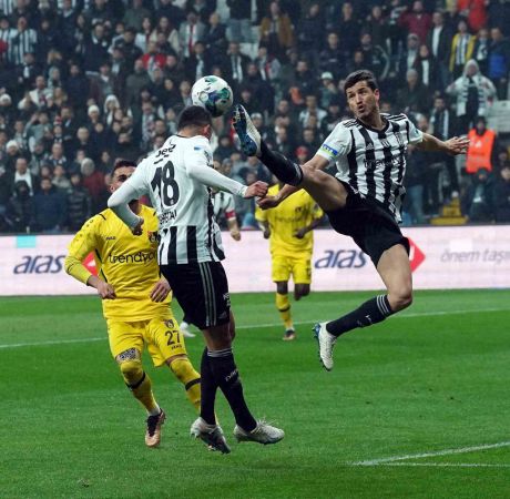 Beşiktaş galibiyet serisini üç golle üçe çıkardı