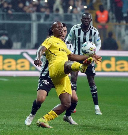 Beşiktaş galibiyet serisini üç golle üçe çıkardı