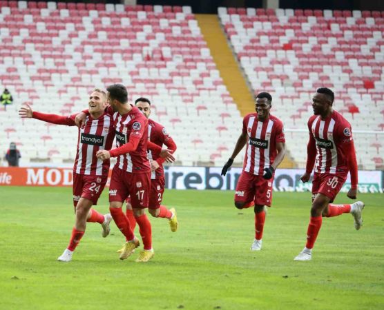 Sivasspor yedinci galibiyetini aldı