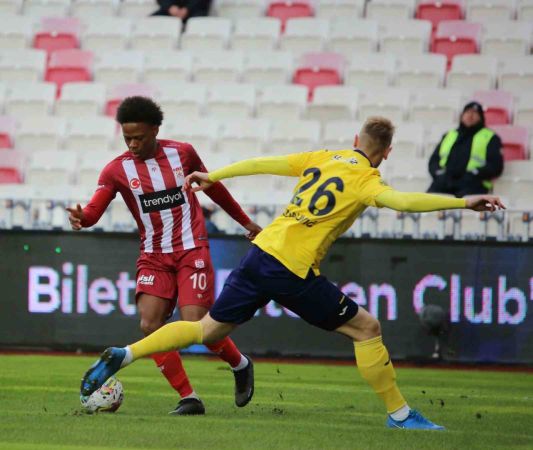 Sivasspor yedinci galibiyetini aldı