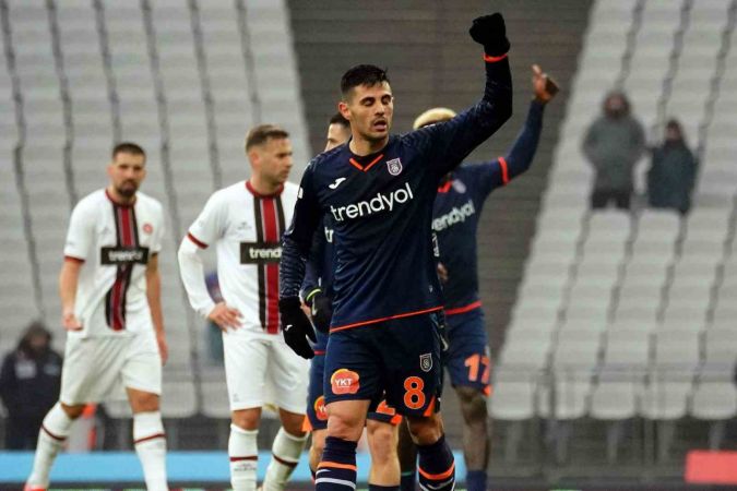 Fatih Karagümrük ile Medipol Başakşehir puanları paylaştı