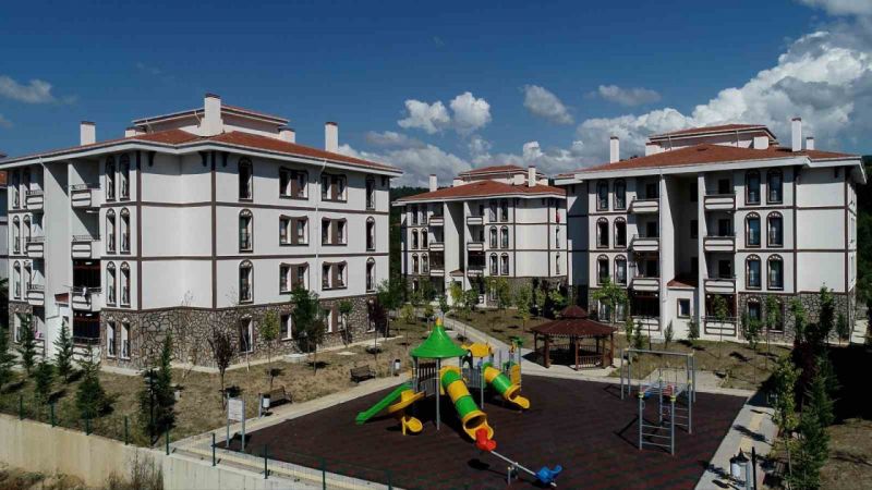 ’İlk İş Yerim’ ve ’İlk Evim Arsa’ için kura çekimi eş zamanlı olarak devam ediyor ’İlk İş Yerim’ ve ’İlk Evim Arsa’ için kura çekimi eş zamanlı olarak devam ediyor