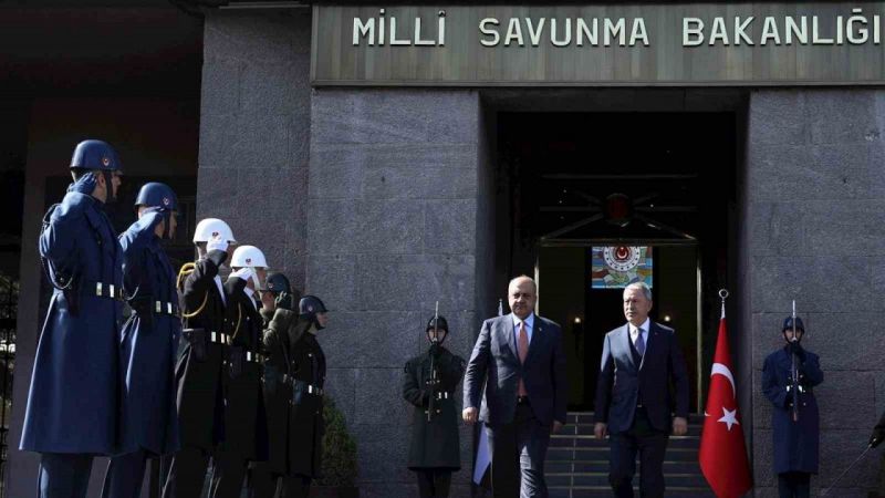 Türk ve Irak orduları arasında karşılıklı işbirliği arttırılacak