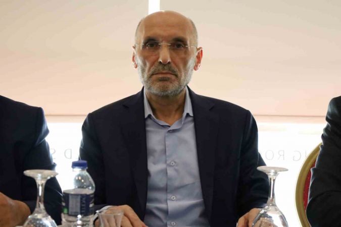 Milli görüşçülerden Saadet Partisi’ne ‘Oynanan oyunu görün’ uyarısı