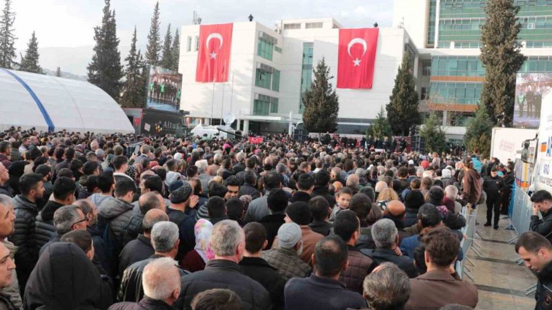 Cumhurbaşkanı Erdoğan: 1 yıl içerisinde kalıcı konutları bitirerek vatandaşlarımıza teslim edeceğiz