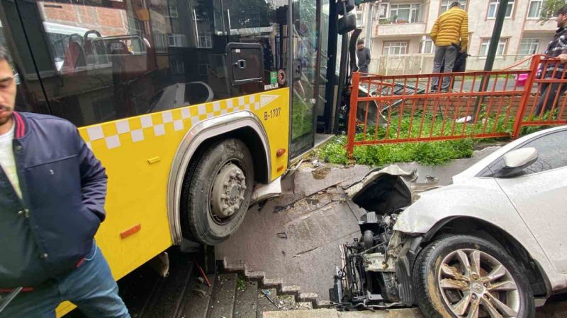 İstanbul’da halk otobüsü dehşeti: Önüne geleni sürükleyip durağa daldı