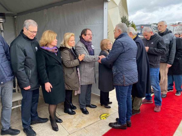 Hayatını kaybeden Ersin Arıoğlu Üsküdar’da son yolculuğuna uğurlandı