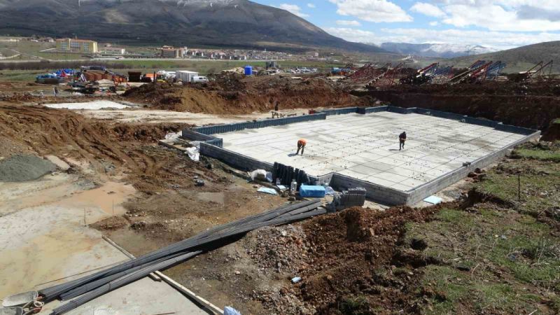 Malatya’da 952 TOKİ konutu için temel atıldı