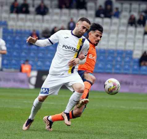 Medipol Başakşehir beş maç sonra kazandı