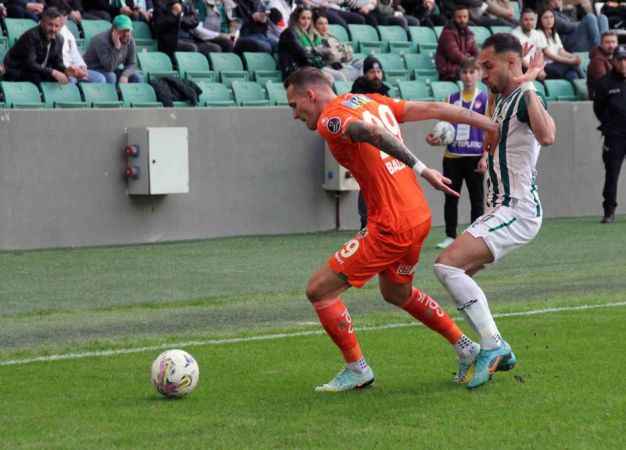 Alanyaspor, Giresunspor karşısında galibiyeti koruyamadı