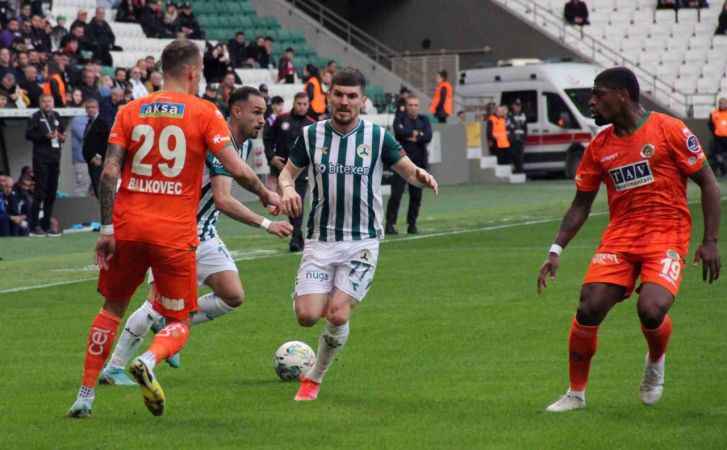 Alanyaspor, Giresunspor karşısında galibiyeti koruyamadı