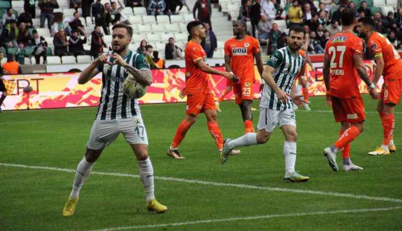 Alanyaspor, Giresunspor karşısında galibiyeti koruyamadı