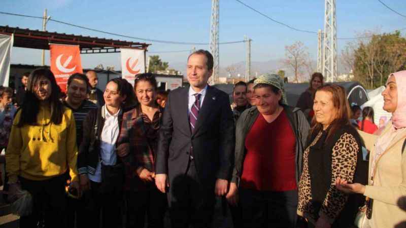 Fatih Erbakan, Hatay’da depremzedelerle bir araya geldi