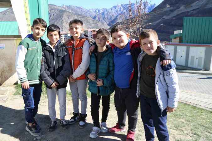 Taşınma işlemi tamamlanan Yusufeli’nde vatandaşlar yeni ilçeye alışmaya çalışıyor