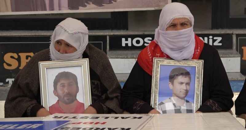 HDP evlat nöbetindeki ailelerin sesini müzikle bastırmaya çalıştı