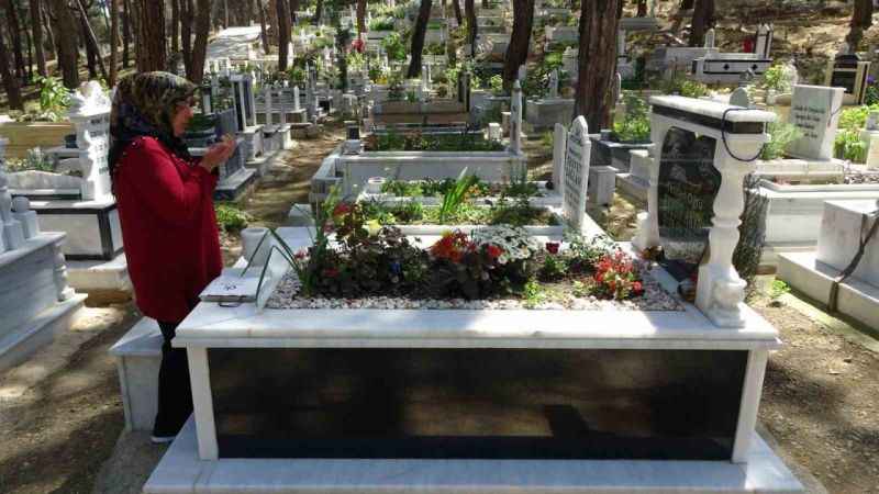 Ölen oğlunun sigorta parasıyla bakın ne yaptı?