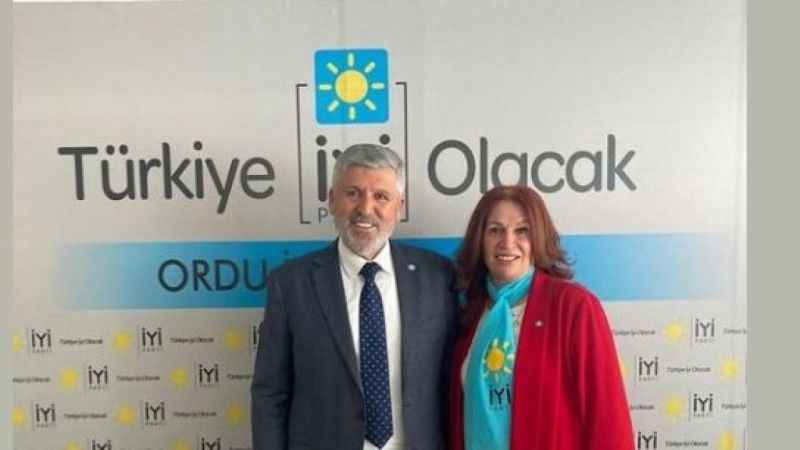 İdris Naim Şahin'e tepki gösteren Nuray Özdemir istifa etti