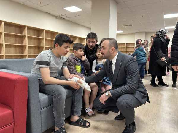 AK Parti Nilüfer’in yeni başkanı Furkan Alpaslan çalışmalarına aralıksız devam ediyor AK Parti Nilüfer’in yeni başkanı Furkan Alpaslan çalışmalarına aralıksız devam ediyor