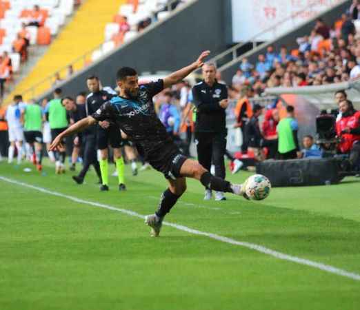 Adana Demirspor, Kasımpaşa'ya fark attı
