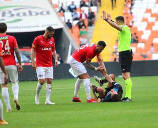 Adana Demirspor, Kasımpaşa'ya fark attı