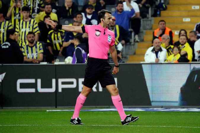 Fenerbahçe üç puanı uzatmalarda kazandı