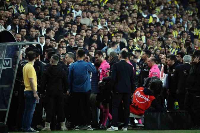 Fenerbahçe üç puanı uzatmalarda kazandı