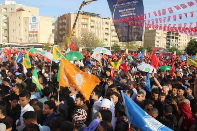 Ekonomik sıkıntı ve hayat pahalılığını yine biz çözeceğiz