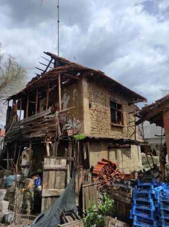 Antalya’daki yangında Adnan Özdemir hayatını kaybetti