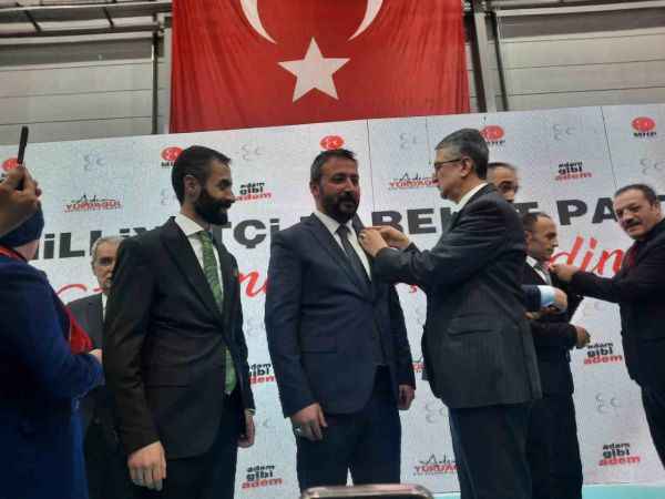 İbrahim Dumlu 300 kişi ile MHP’ye geri döndü