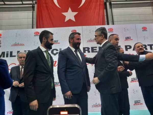 İbrahim Dumlu 300 kişi ile MHP’ye geri döndü