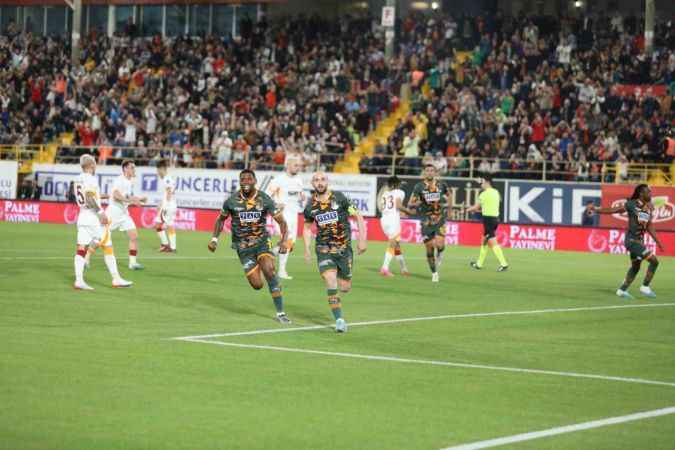 Galatasaray, Alanya'da ikinci yarı farka koştu