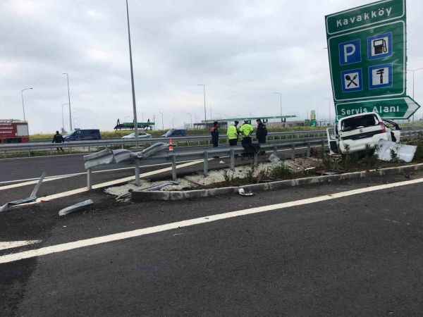 Çanakkale’deki kazada Gülsüm Öztürk ve Tevfik Öztürk hayatını kaybetti