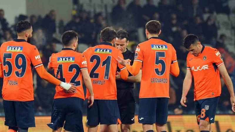 Fenerbahçe yine geriden gelip kazandı