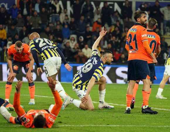 Fenerbahçe yine geriden gelip kazandı