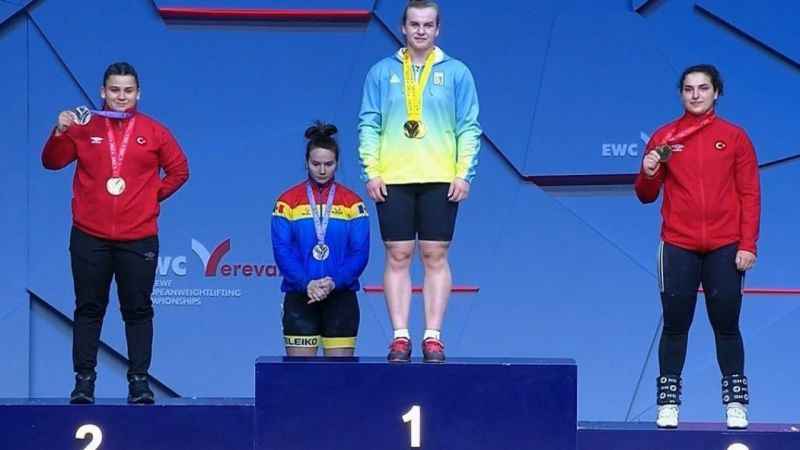 Dilara Narin halterde Avrupa ikincisi