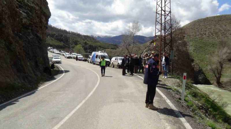 Azat Demiral, Mehmet Can Demiral ve Baran Aslan Taş’ın bulunduğu araç Munzur Çayı'na düştü